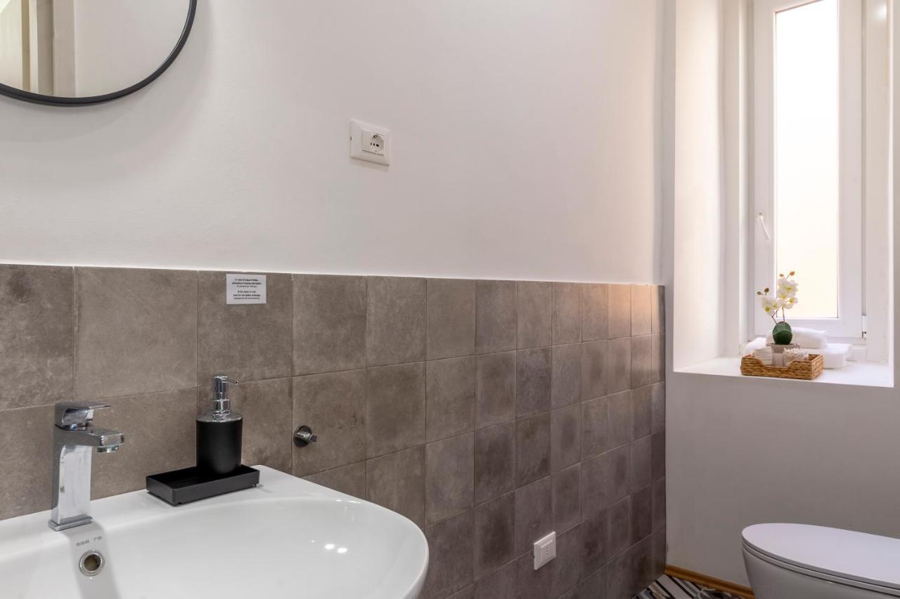 Lovely Guest-Room With Private Bathroom Terst Exteriér fotografie