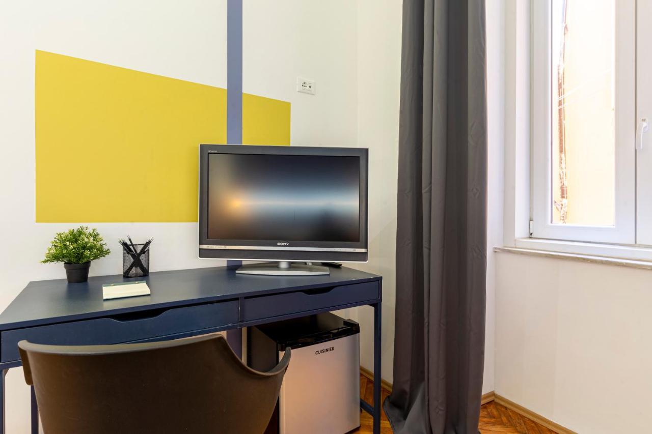 Lovely Guest-Room With Private Bathroom Terst Exteriér fotografie