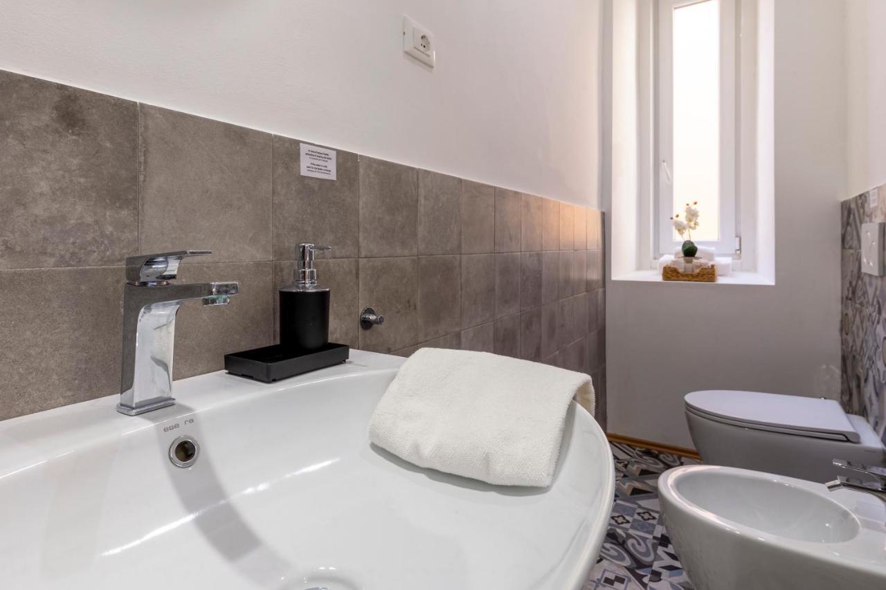 Lovely Guest-Room With Private Bathroom Terst Exteriér fotografie